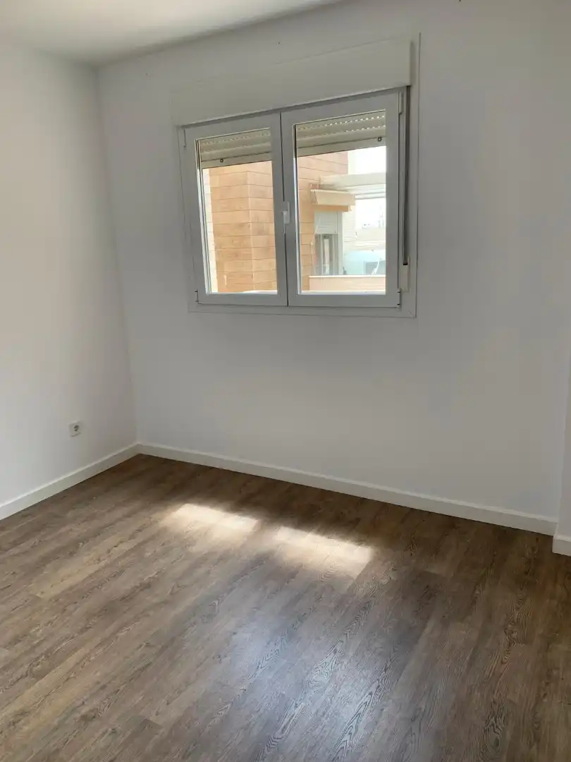 Habitación de Ático de alquiler en Córdoba con Aire acondicionado, Terraza y Trastero