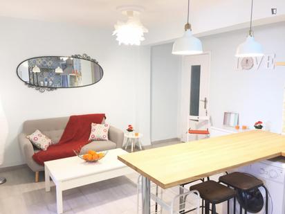 Sala d'estar de Apartament de lloguer en  Valencia Capital amb Moblat, Forn i Rentadora