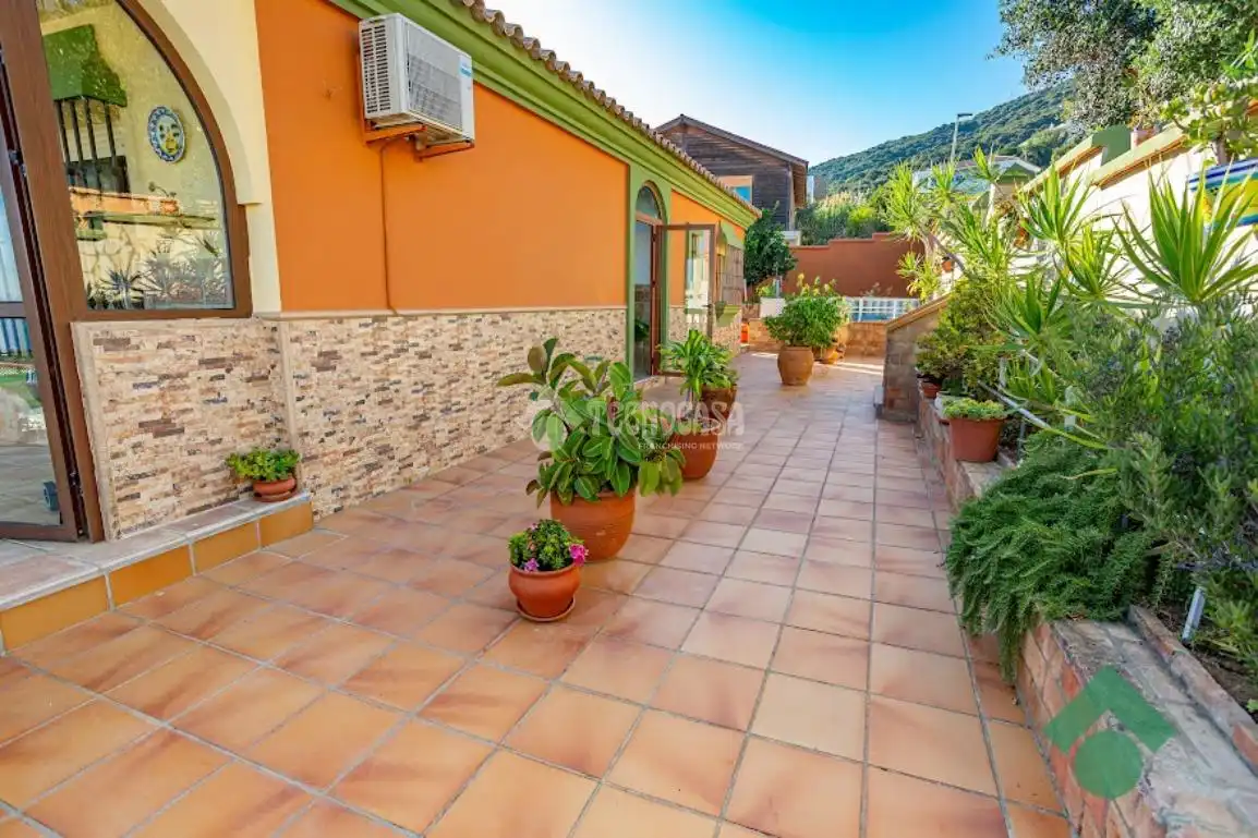 Terrace of Houses for sale in Algeciras  with Heating and Swimming Pool