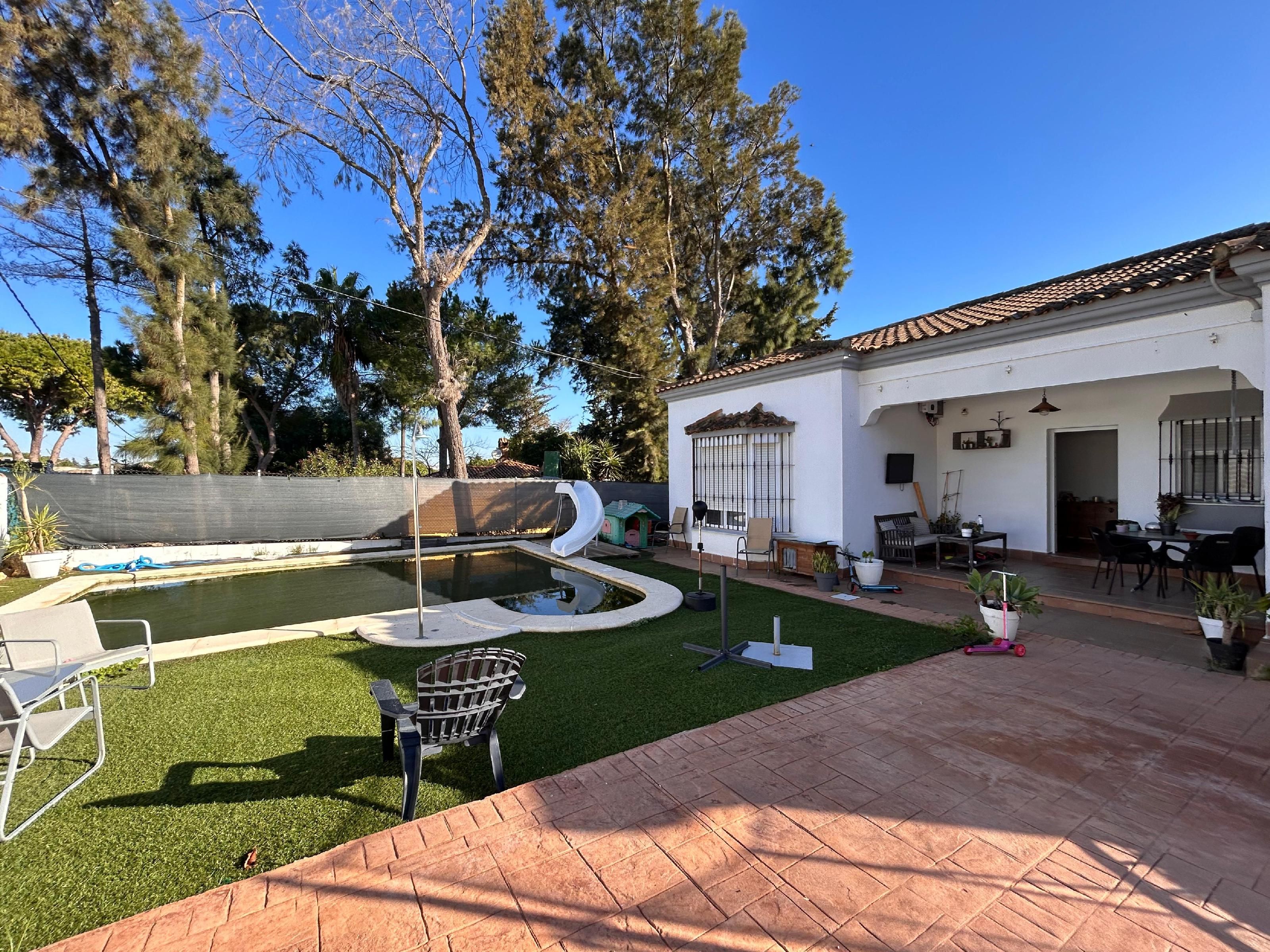 Jardín de Casa o chalet en venta en Chiclana de la Frontera con Aire acondicionado, Jardín privado y Piscina