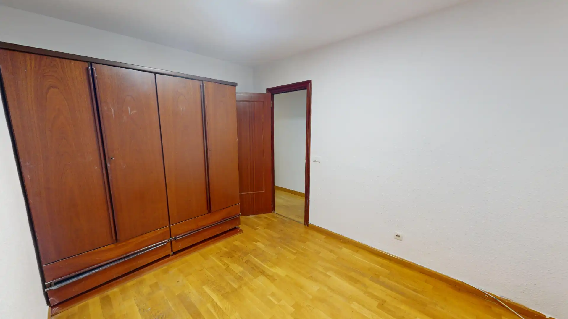 Dormitori de Pis en venda en Alicante / Alacant amb Aire condicionat, Parquet i Forn