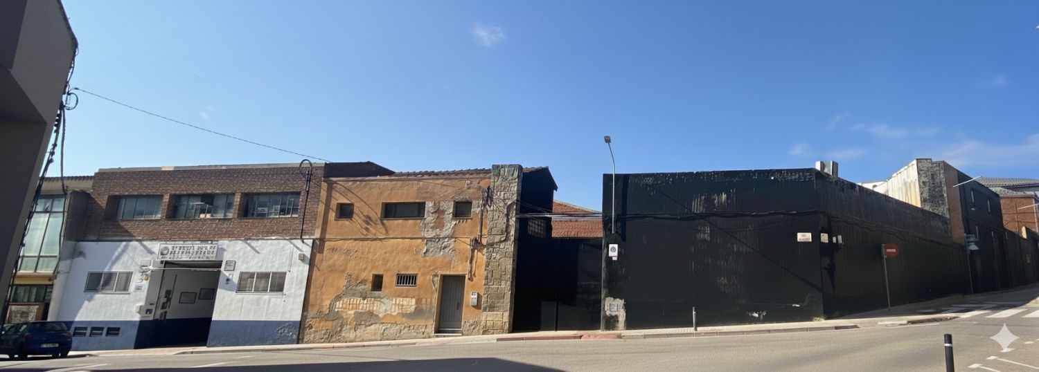 Vista exterior de Nave industrial en venta en Sabadell