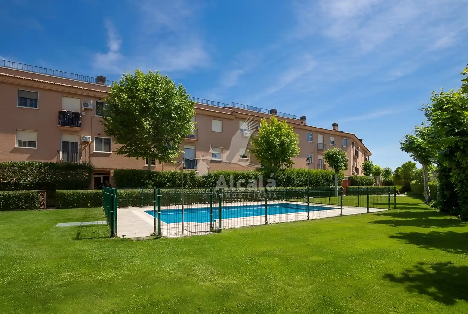 Vista exterior de Oficina en venta en Villamiel de Toledo con Calefacción