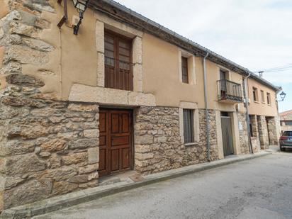 Exterior view of Country house for sale in Navafría  with Heating, Private garden and Terrace