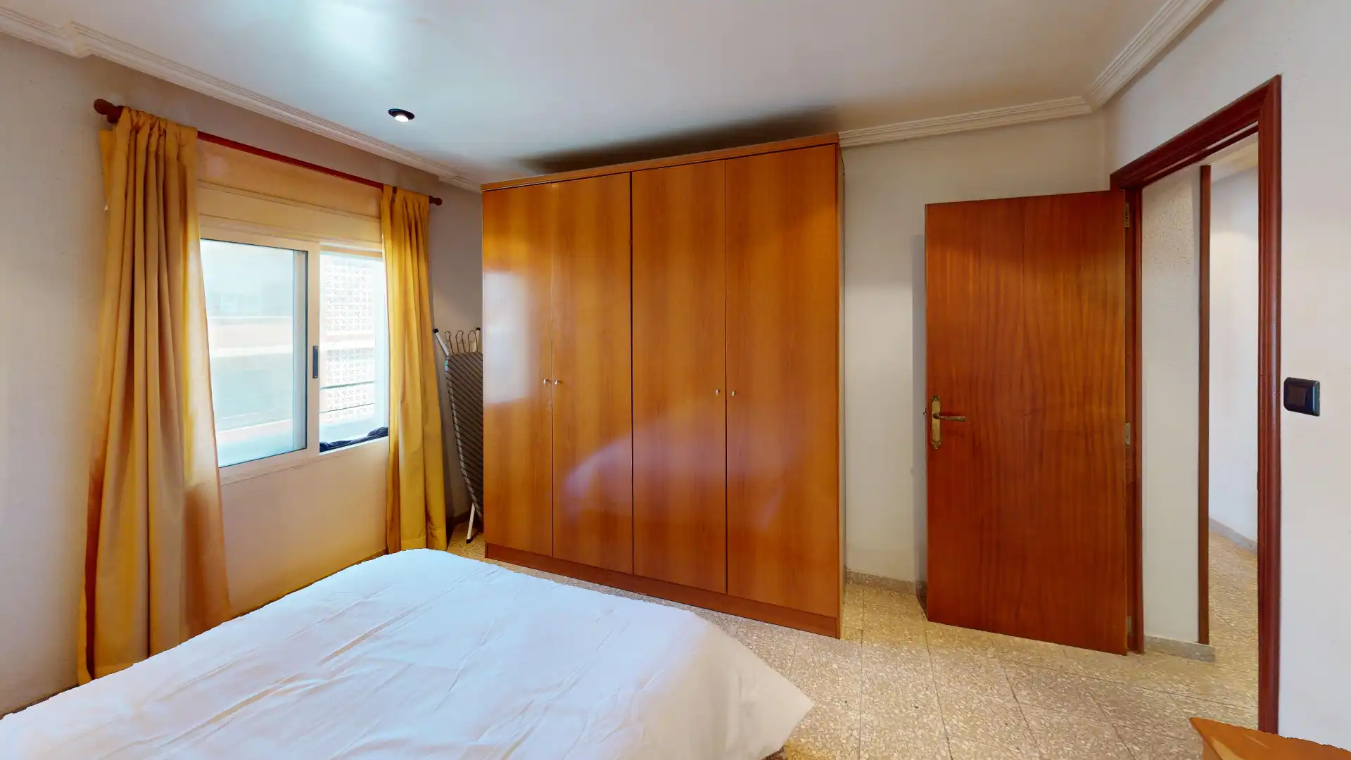 Habitación de Piso en venta en Alicante / Alacant con Amueblado