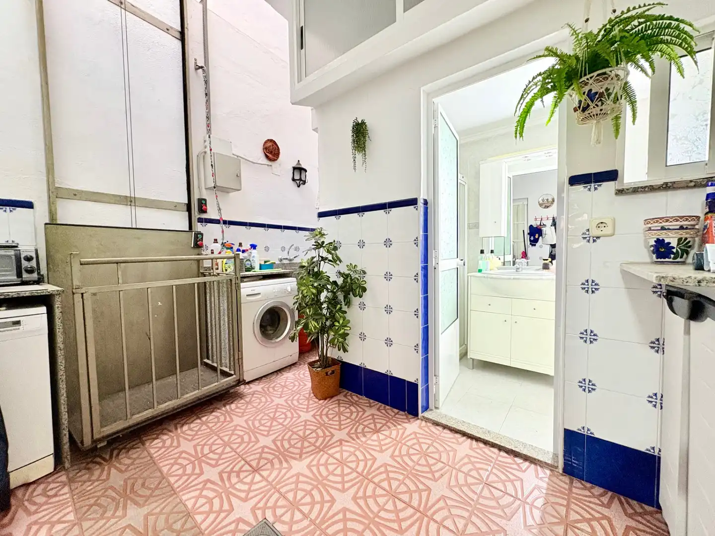 Bany de Casa o xalet en venda en Benaguasil amb Aire condicionat, Terrassa i Forn