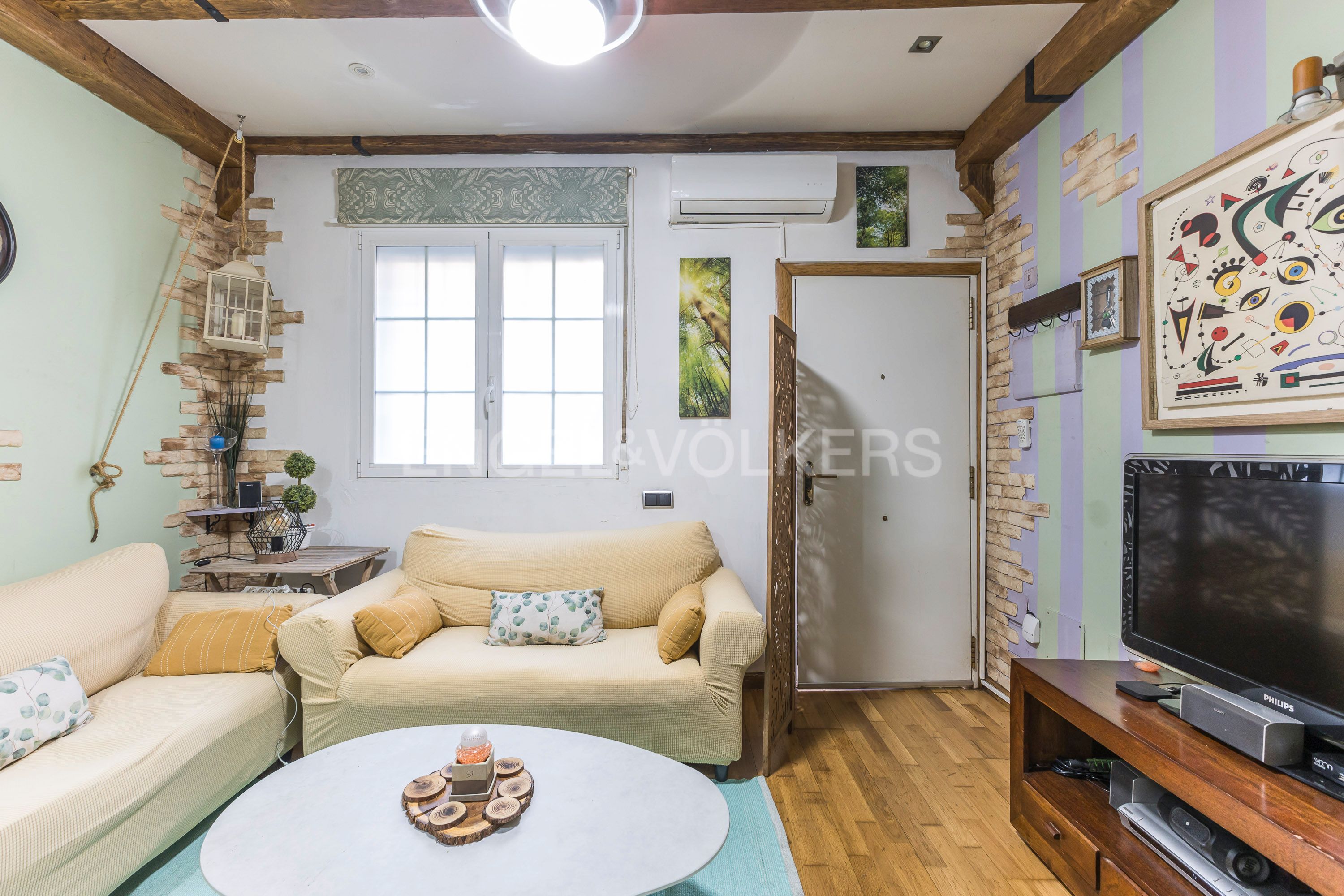 Sala de estar de Apartamento en venta en  Madrid Capital con Aire acondicionado, Calefacción y Parquet