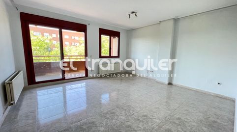 Foto 2 de Piso de alquiler en Calle Francisco Umbral, Rivas Futura, Rivas-Vaciamadrid