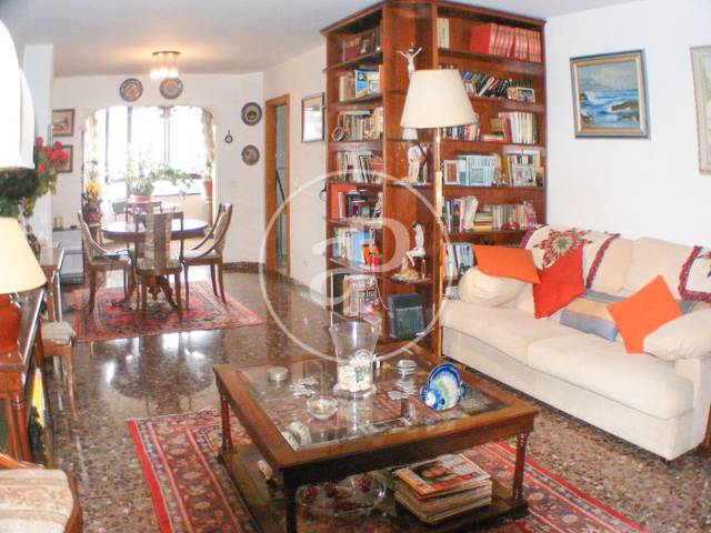 Piso en Venta en Av. de Pius XII en Barrio de Benicalap