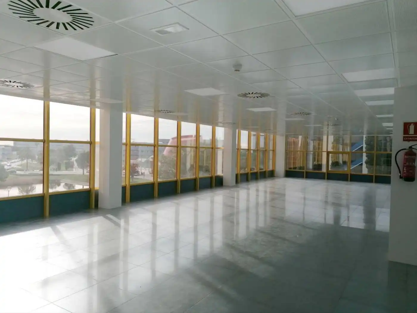 Office space to rent in Zona Industrial