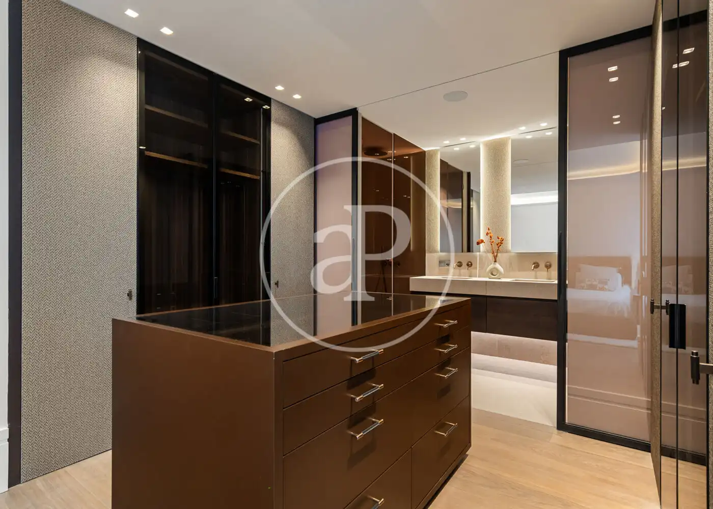Piso con ascensor en venta en C. del Pinar, imagen 20