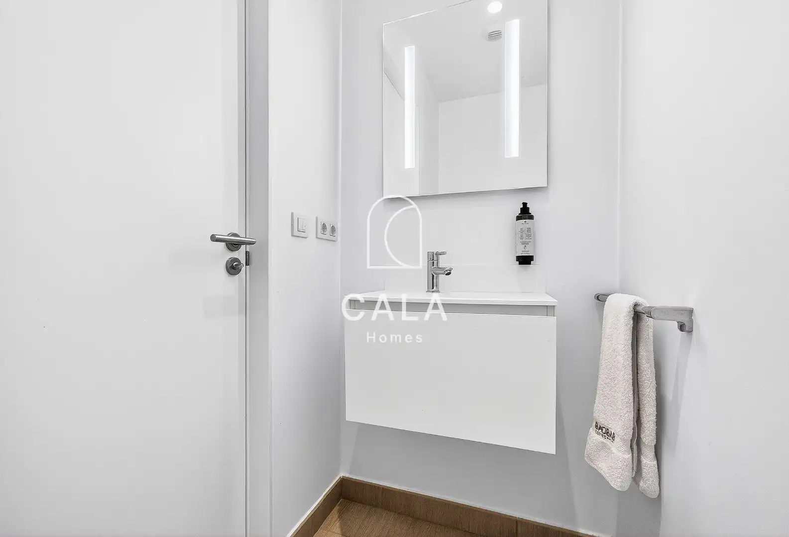 Bany de Apartament en venda en Adeje amb Aire condicionat, Calefacció i Terrassa