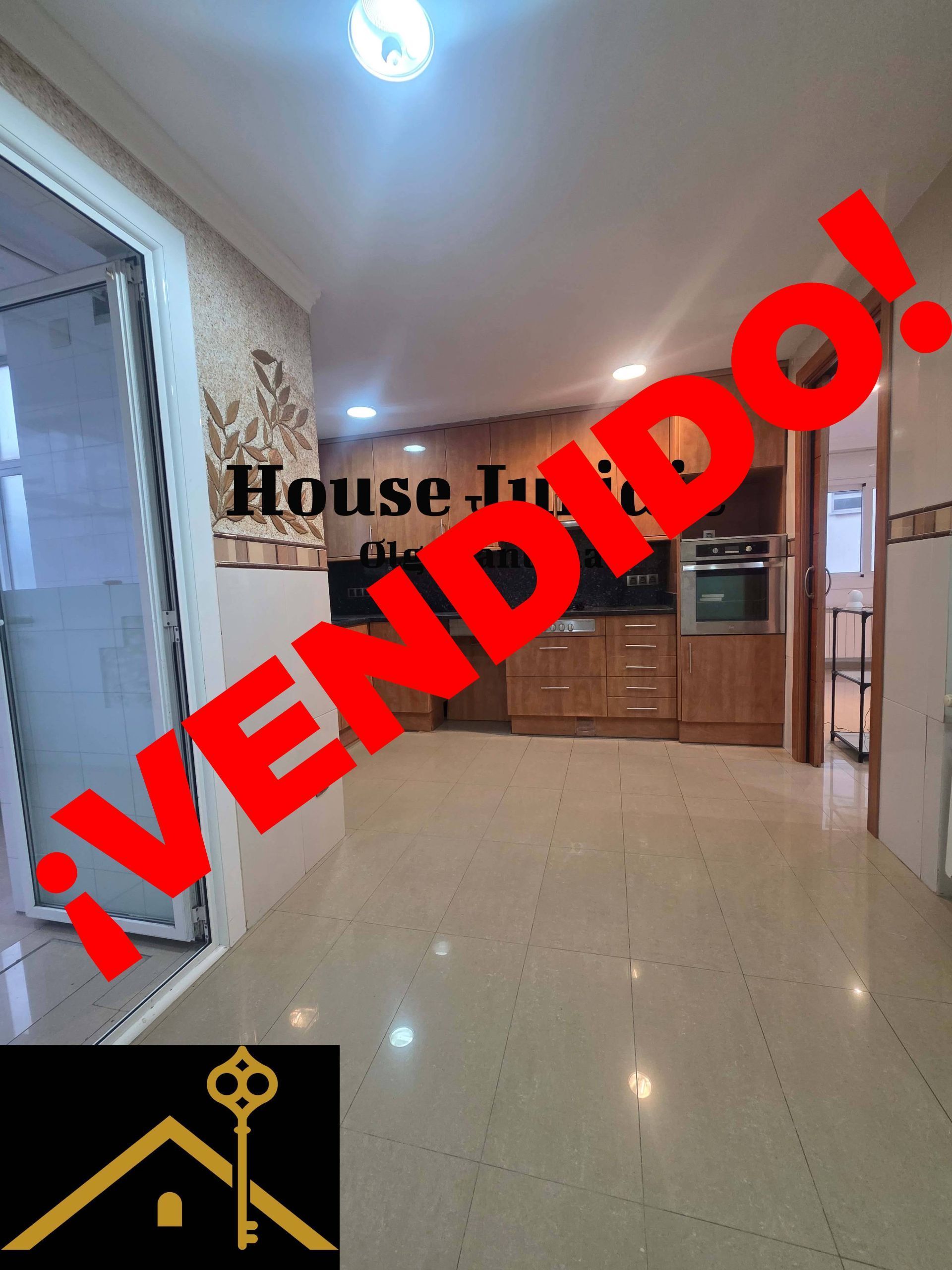 Cuina de Pis en venda en Mataró amb Aire condicionat i Calefacció