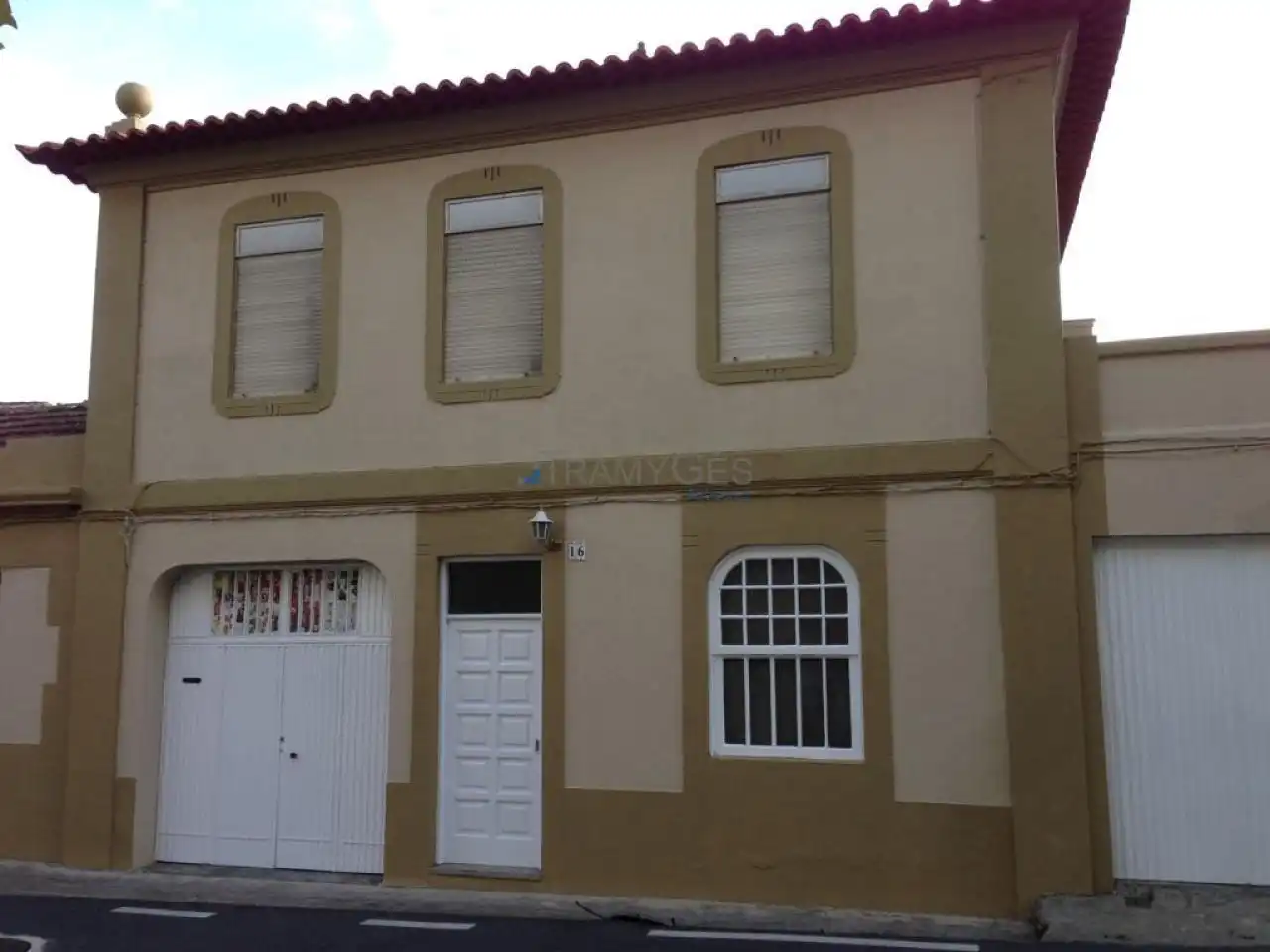 House with garden for sale in Lavadores
