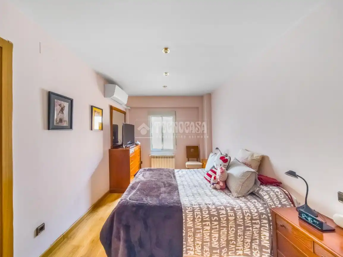 Habitación de Piso en venta en Madrid con Aire acondicionado y Calefacción