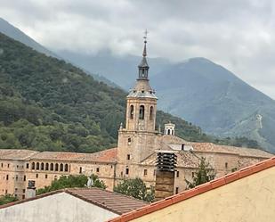 Vista exterior de Casa o xalet en venda en San Millán de la Cogolla