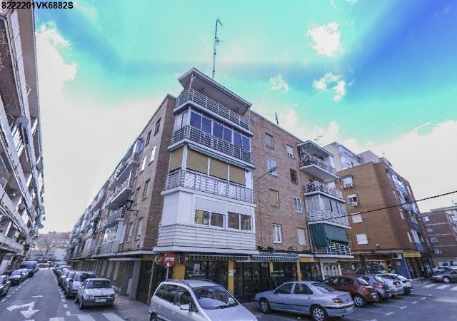 Vista exterior de Pis en venda en Alcalá de Henares