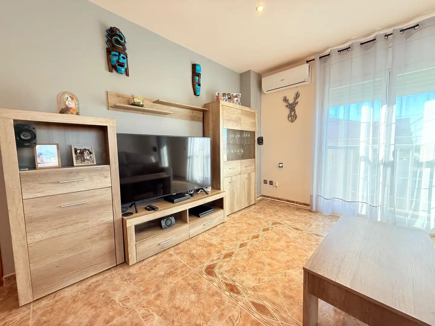 Wohnzimmer von Haus oder Chalet zum Verkauf in Sant Jaume d'Enveja mit Klimaanlage, Heizung und Terrasse