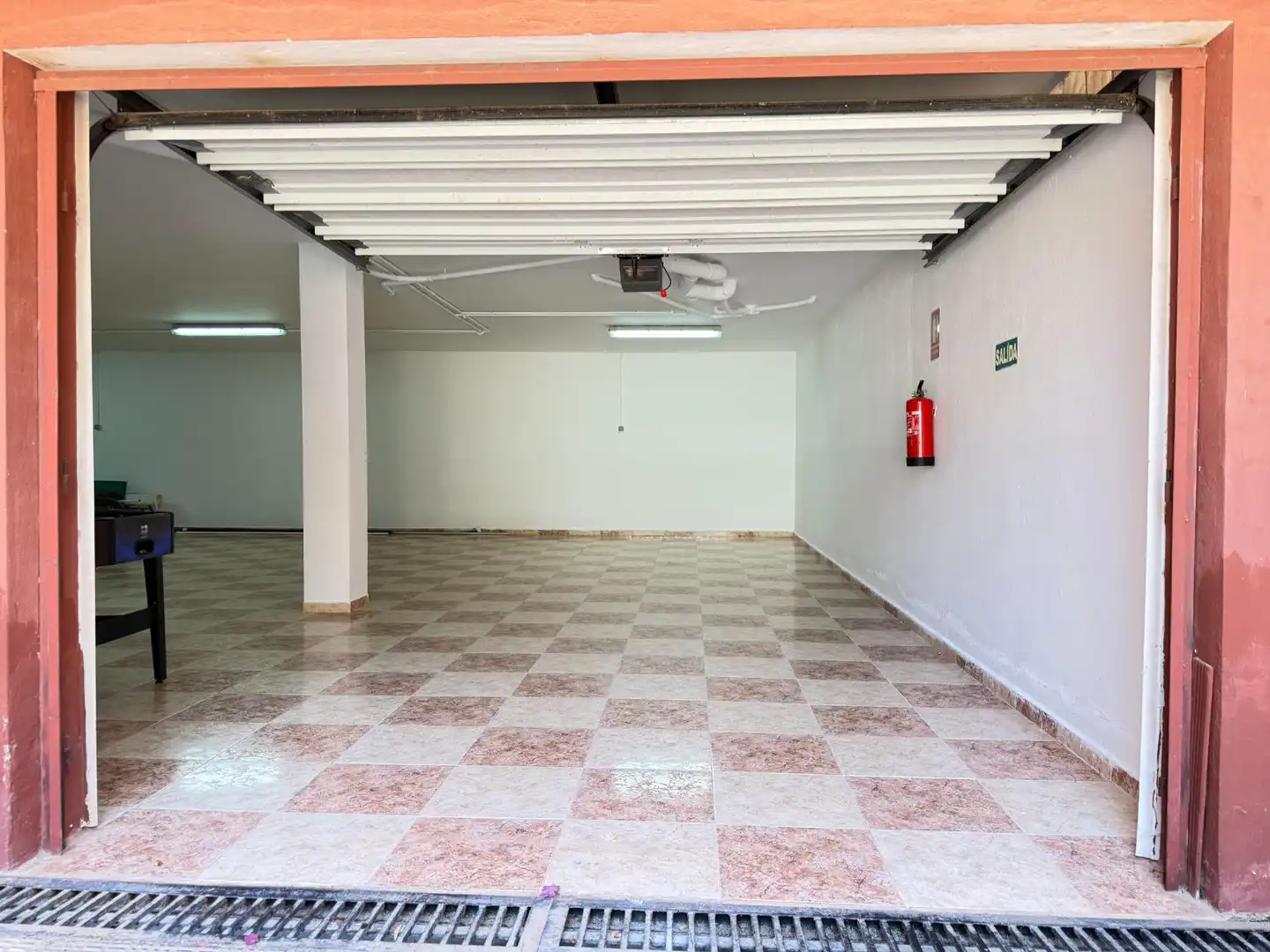 Parking of Houses for sale in Cartagena  with Air Conditioner, Heating and Private garden