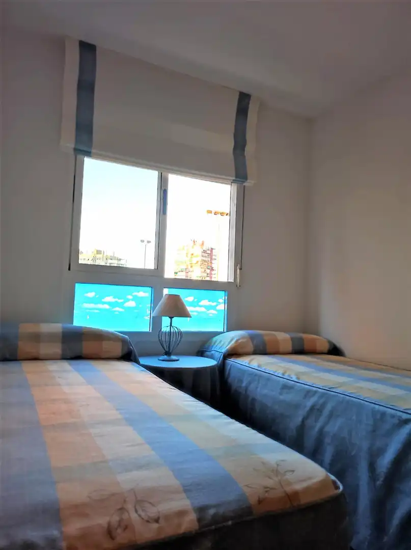 Habitación de Apartamento de alquiler en Alicante / Alacant con Aire acondicionado, Calefacción y Terraza