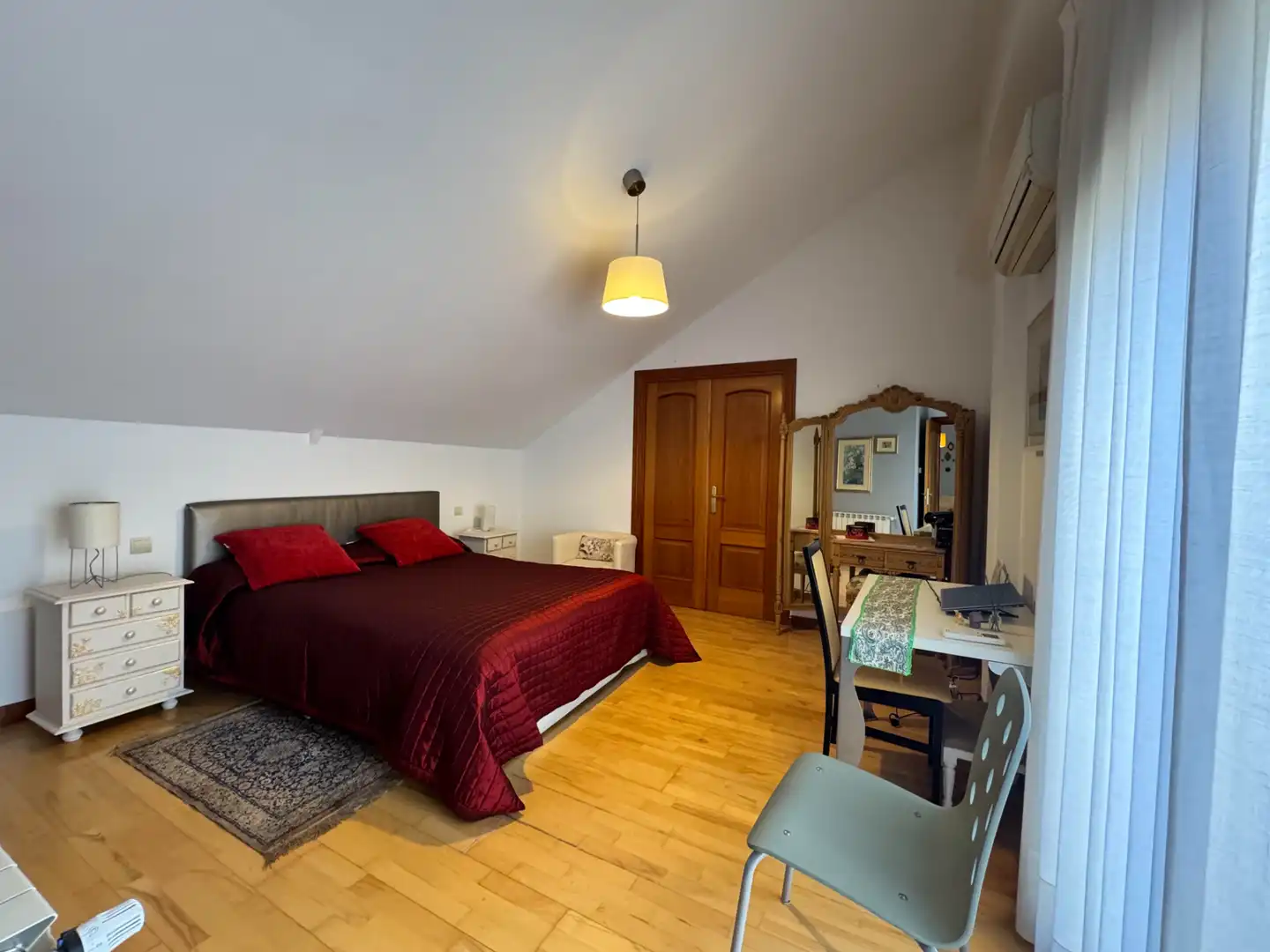 Bedroom of Houses for sale in El Escorial  with Air Conditioner, Heating and Private garden