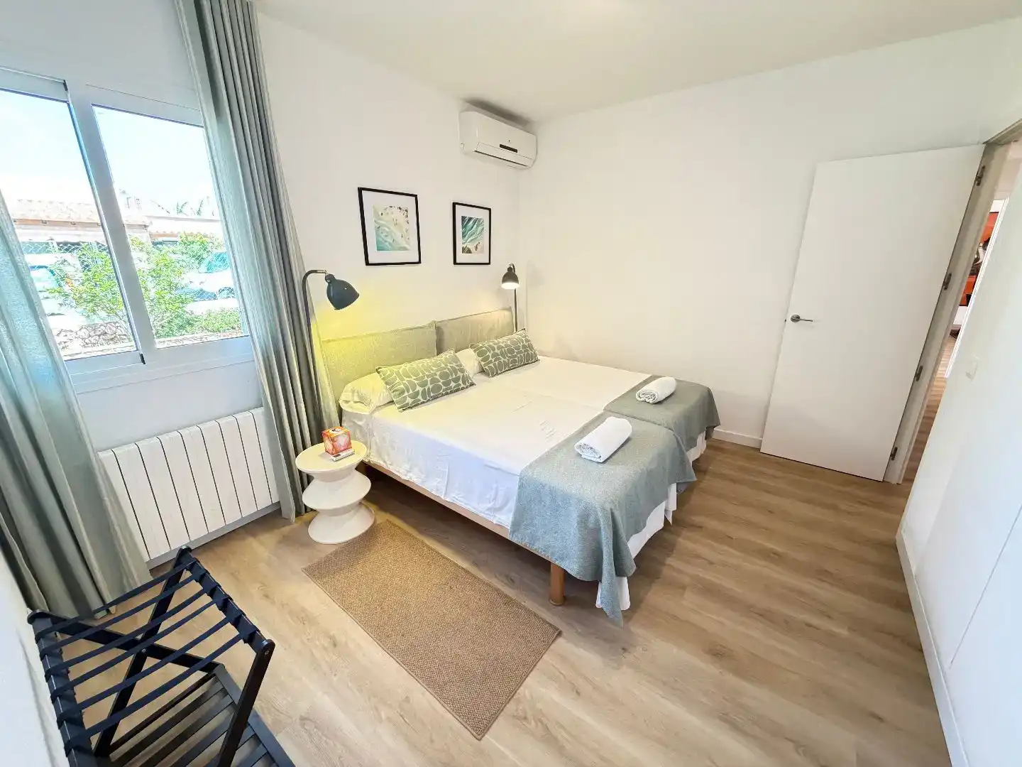 Bedroom of Flat for sale in Sant Lluís  with Air Conditioner, Private garden and Parquet flooring