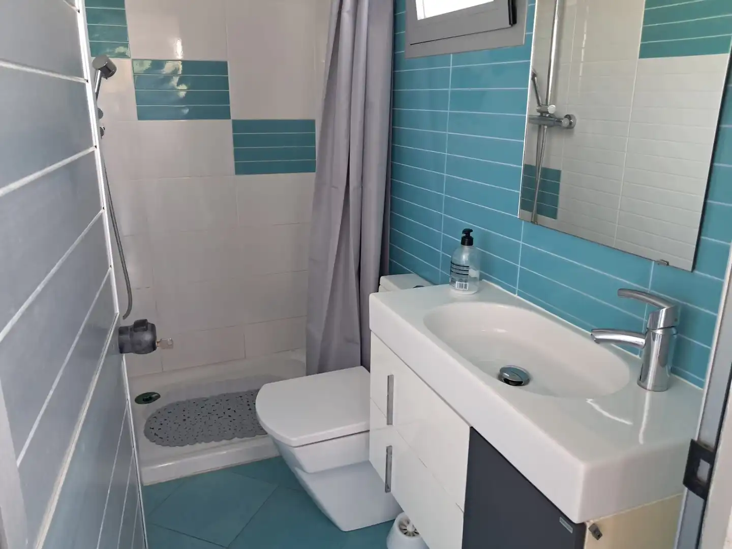 Bany de Casa o xalet en venda en Gandia amb Aire condicionat, Jardí privat i Terrassa