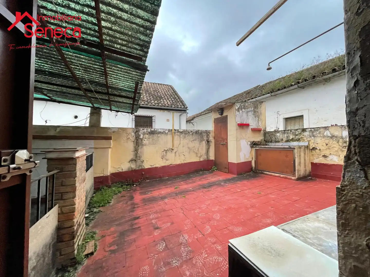 Vista exterior de Casa o xalet en venda en Córdoba amb Terrassa i Traster