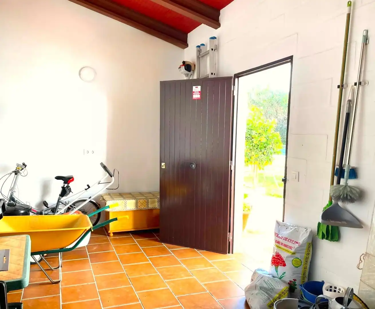Houses for sale in Hinojos  with Air Conditioner, Heating and Private garden