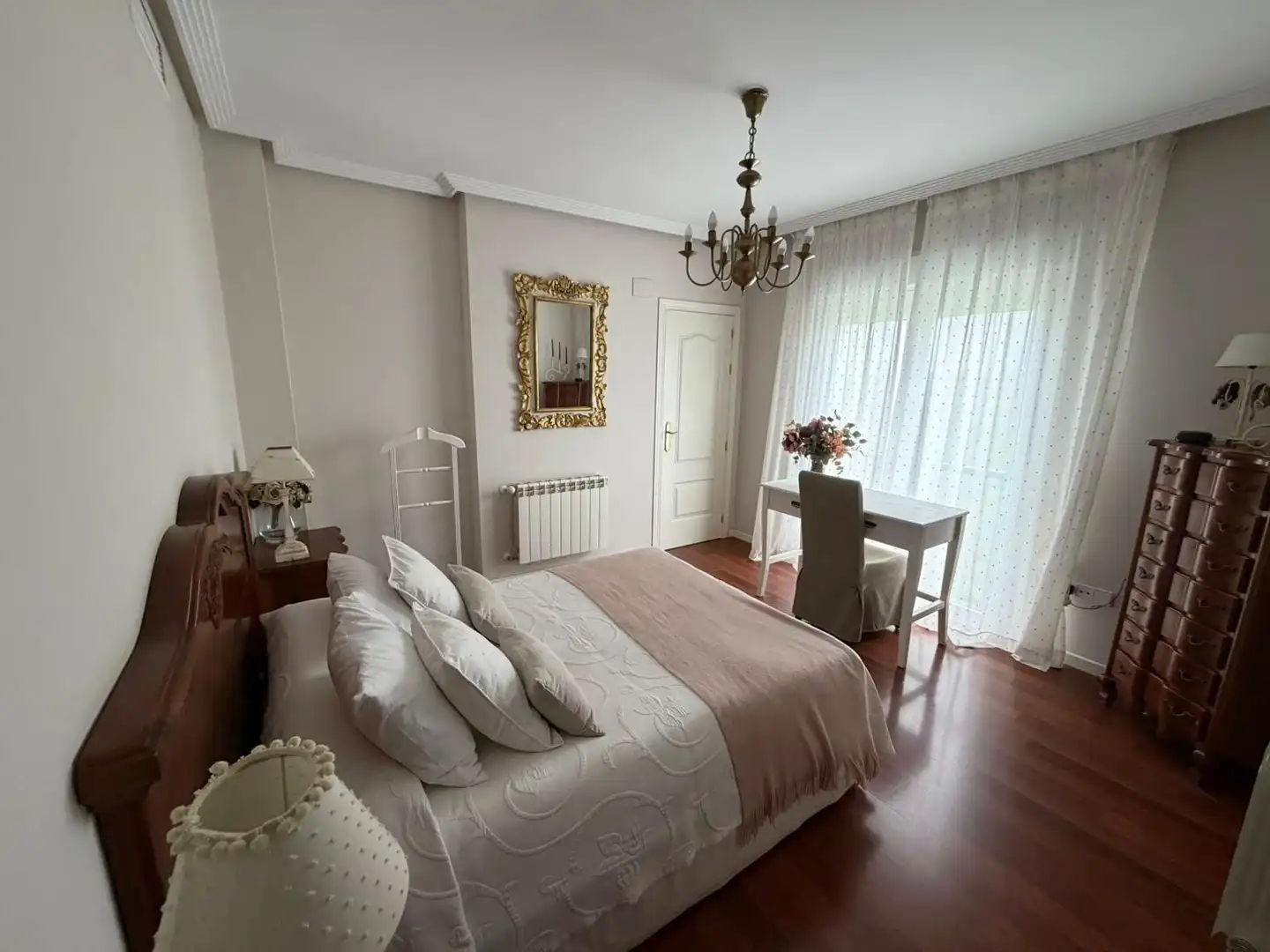 Bedroom of Houses for sale in Poblete  with Air Conditioner, Heating and Swimming Pool