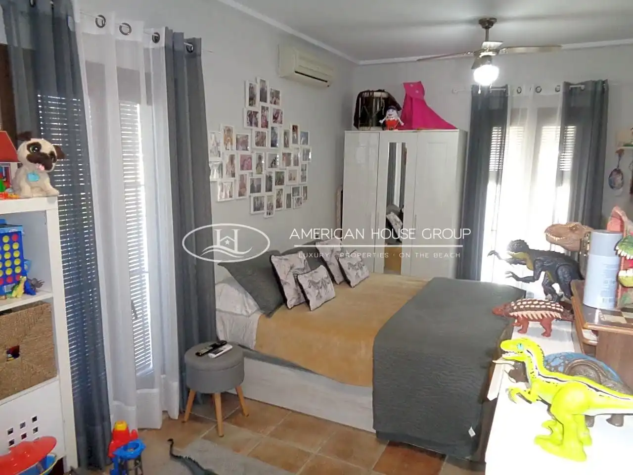 Dormitori de Casa o xalet en venda en Chiclana de la Frontera amb Aire condicionat, Calefacció i Jardí privat