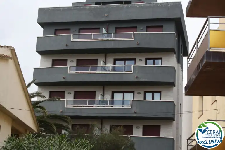 Appartement avec ascenseur à vendre à Salatar