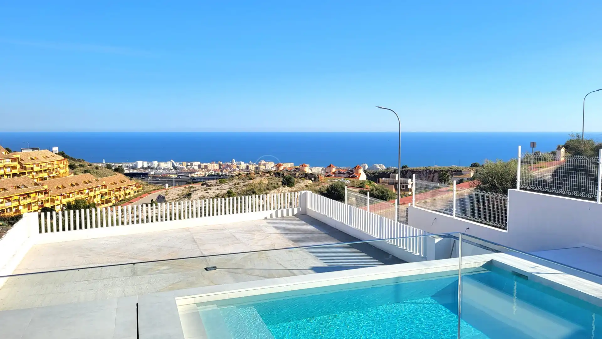 Piscina de Casa o chalet en venta en Benalmádena con Aire acondicionado, Calefacción y Jardín privado