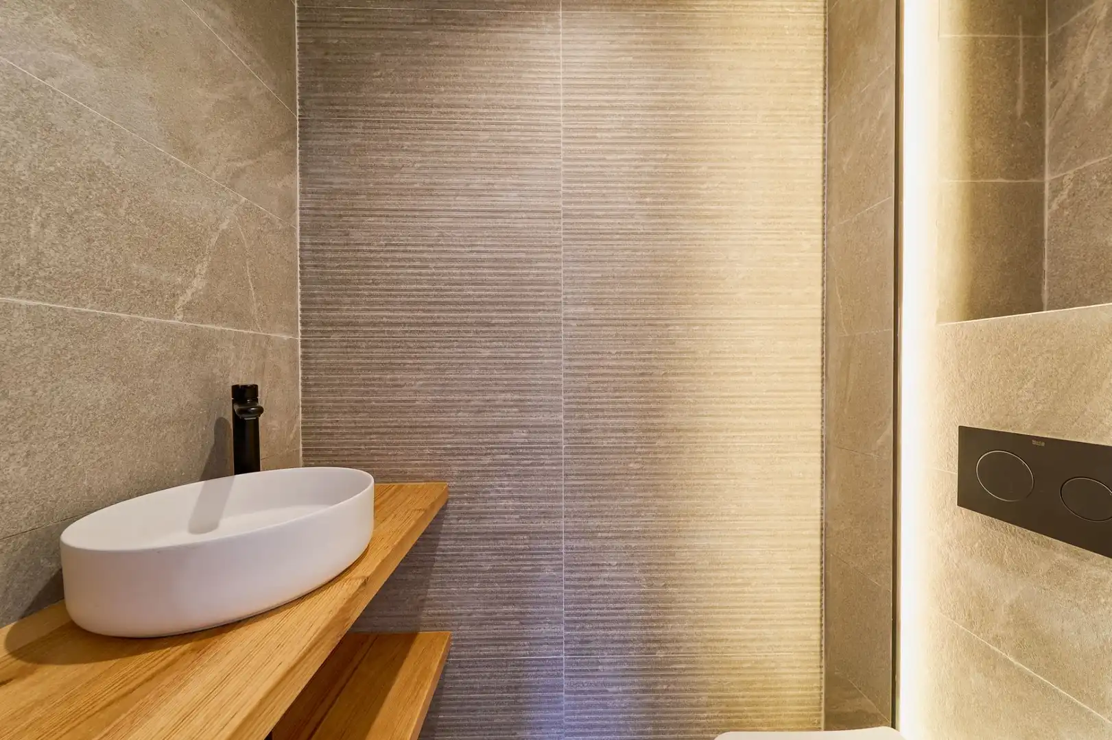 Bathroom of Detached homes for sale in Málaga  with Air Conditioner, Heating and Terrace