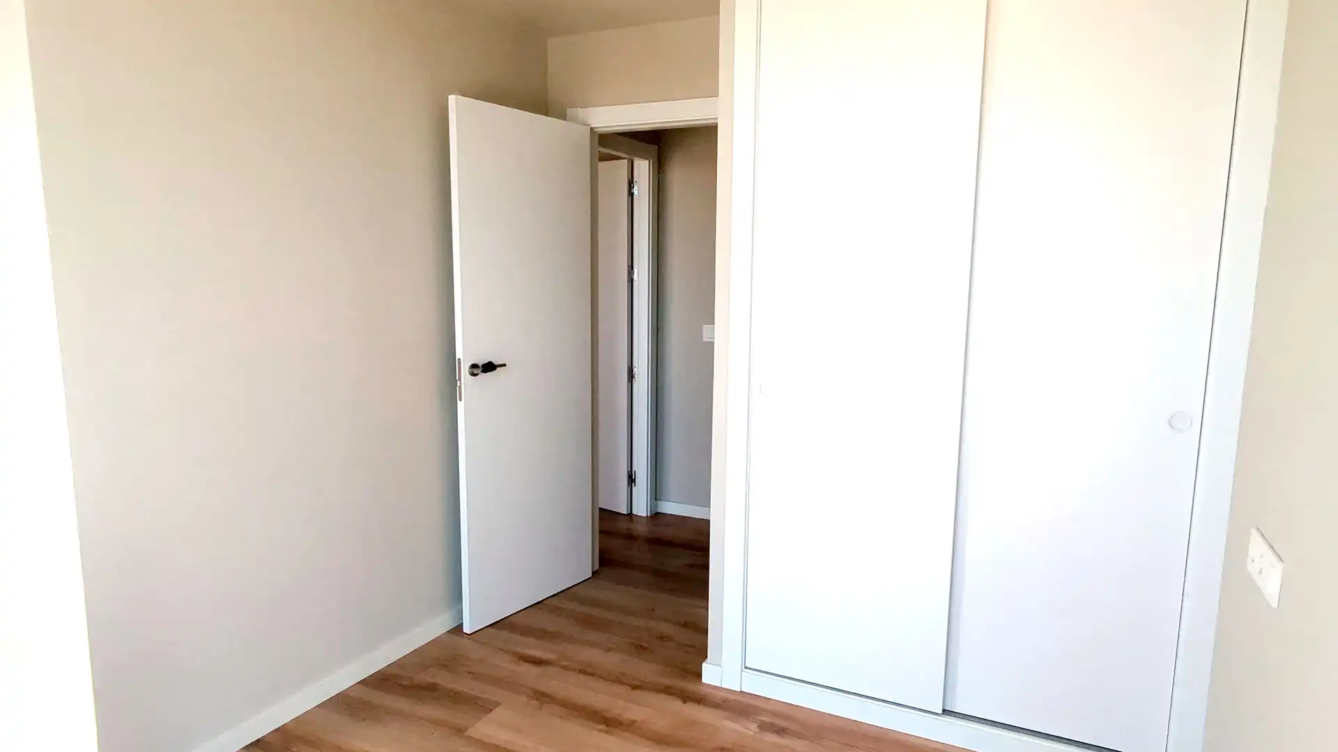 Habitación de Ático en venta en Murcia con Aire acondicionado, Calefacción y Jardín privado