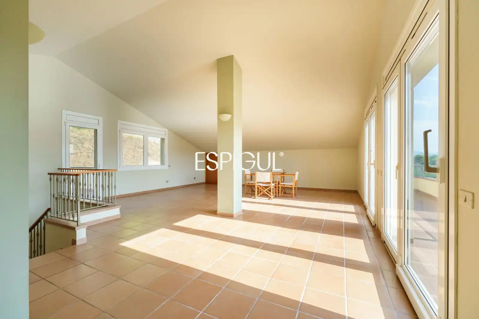 Sala d'estar de Casa o xalet en venda en Vallromanes amb Aire condicionat, Calefacció i Jardí privat