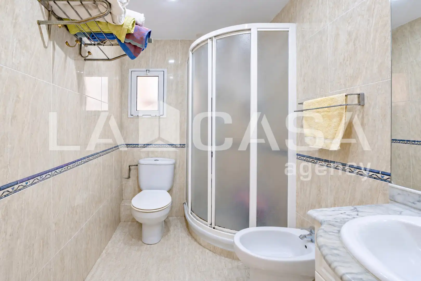 Badezimmer von Wohnung zum Verkauf in Rascanya