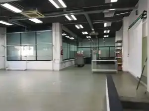 Nau industrial en venda en Madrid