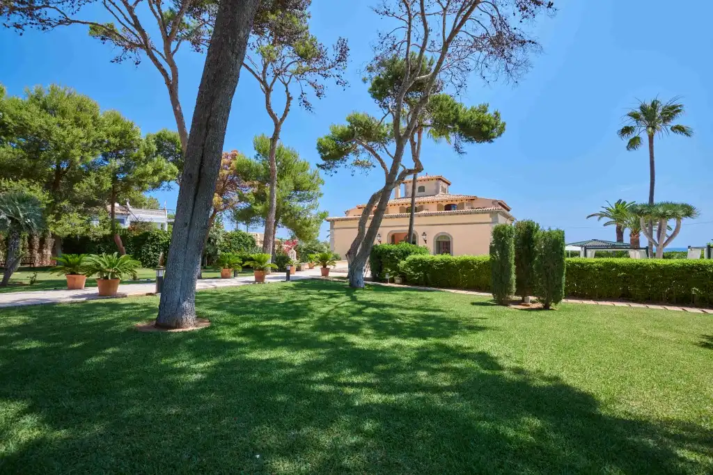 Jardí de Casa o xalet de lloguer en Capdepera amb Aire condicionat, Terrassa i Moblat