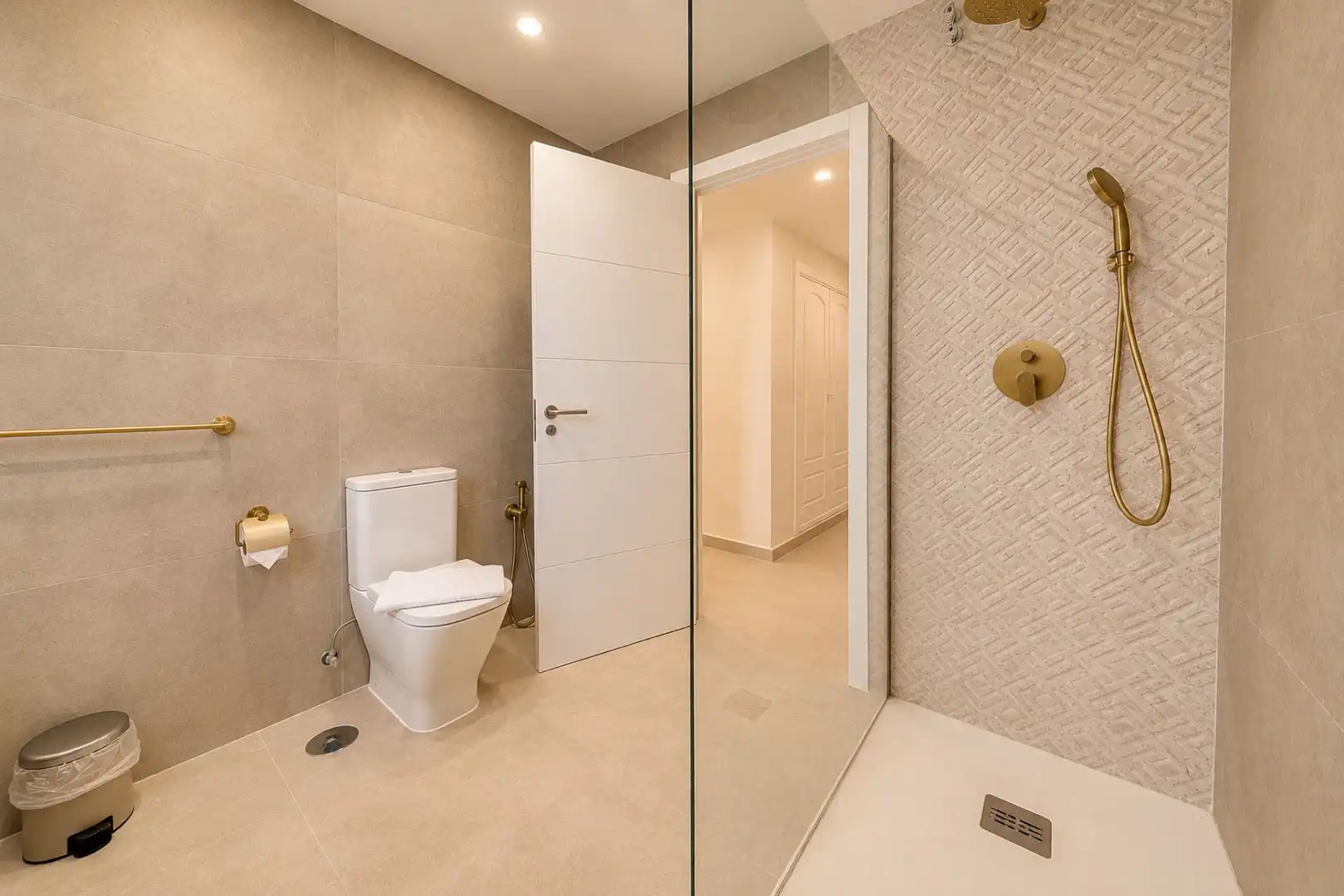 Bany de Apartament de lloguer en Marbella amb Aire condicionat, Terrassa i Traster