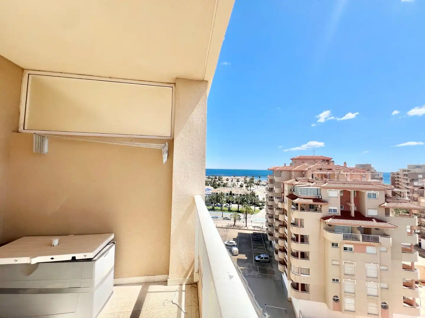Außenansicht von Dachboden zur Miete in La Manga del Mar Menor mit Klimaanlage, Heizung und Terrasse
