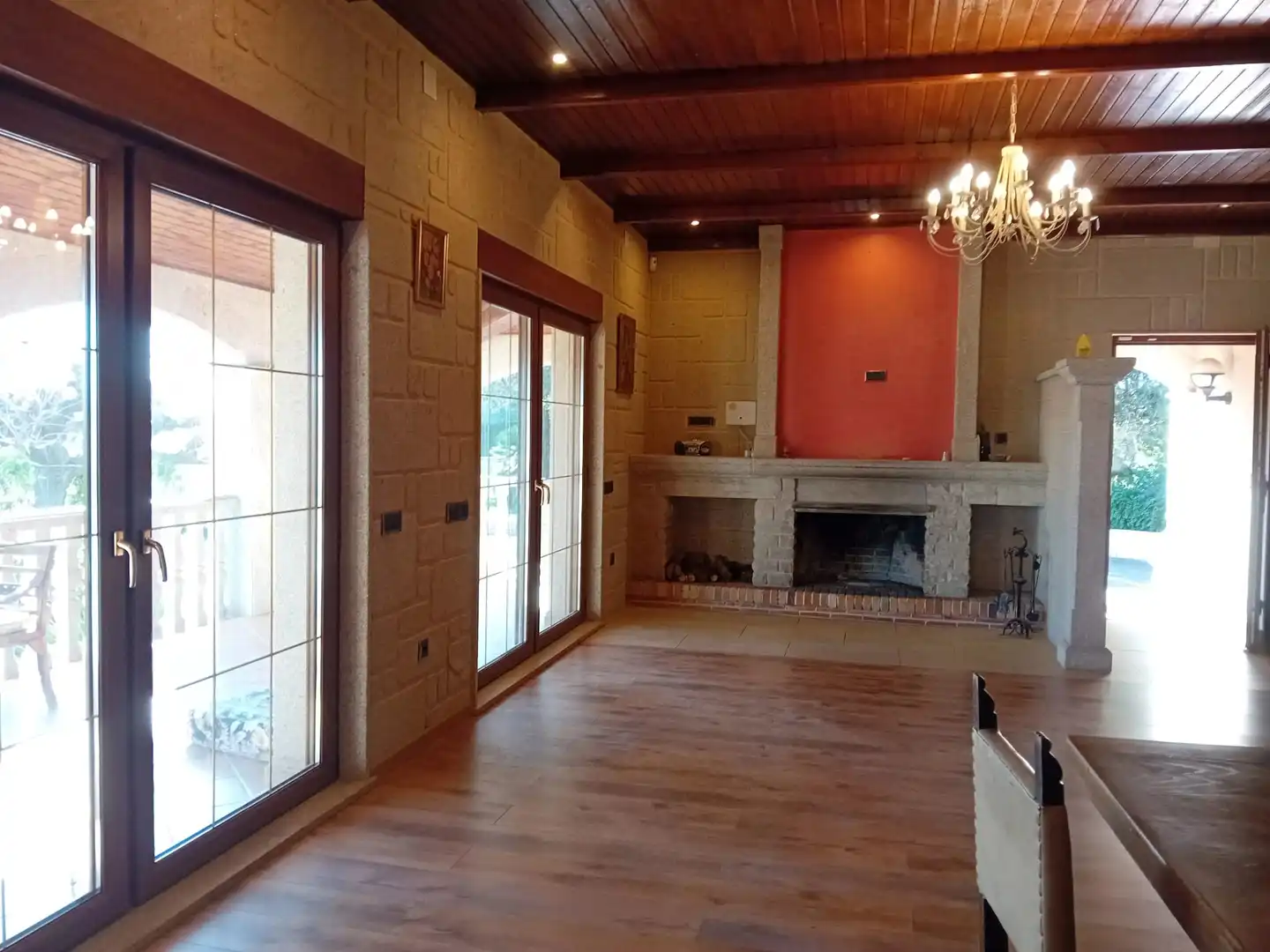 Villa con piscina in vendita a Carrer de les Acacies, imagen 2