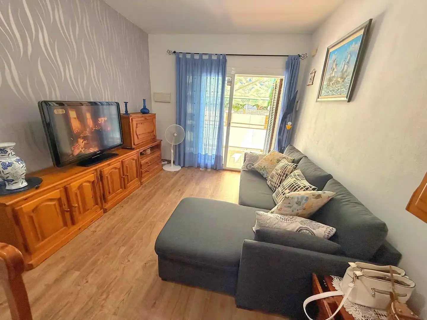 Sala d'estar de Planta baixa en venda en Calafell amb Parquet i Terrassa
