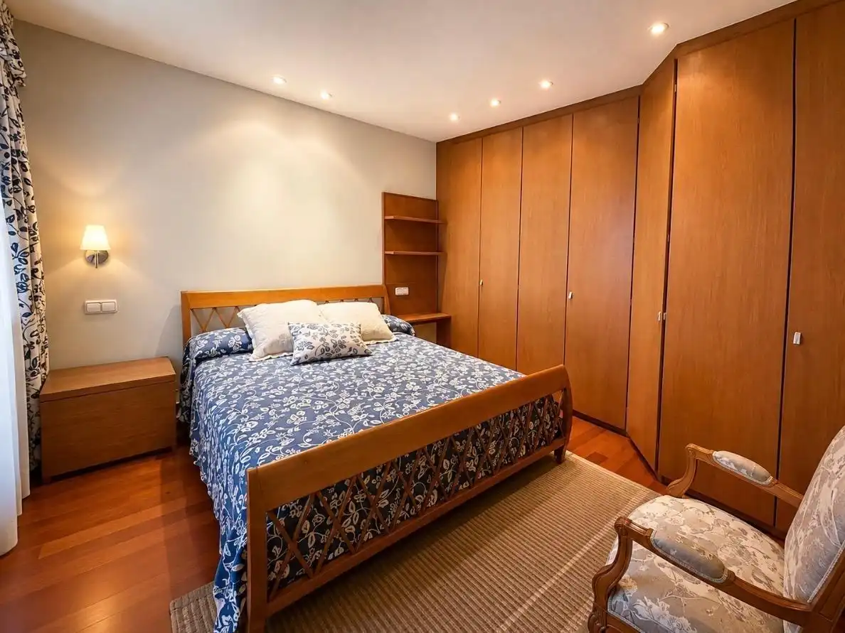 Wohnung zur Miete in Avenida Avenida Sancho 'El Fuerte', Iturrama