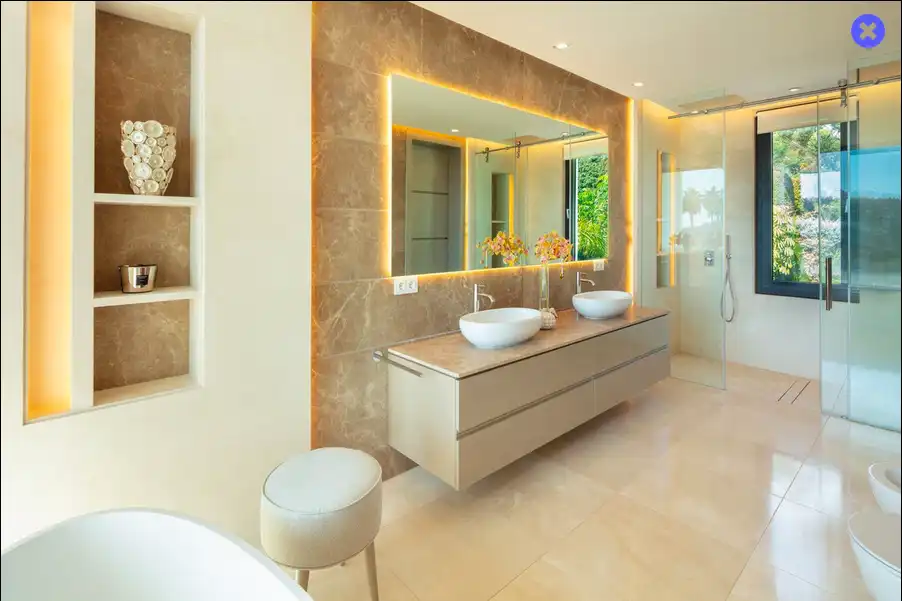 Bathroom of Houses for rent in Marbella  with Air Conditioner, Private garden and Terrace