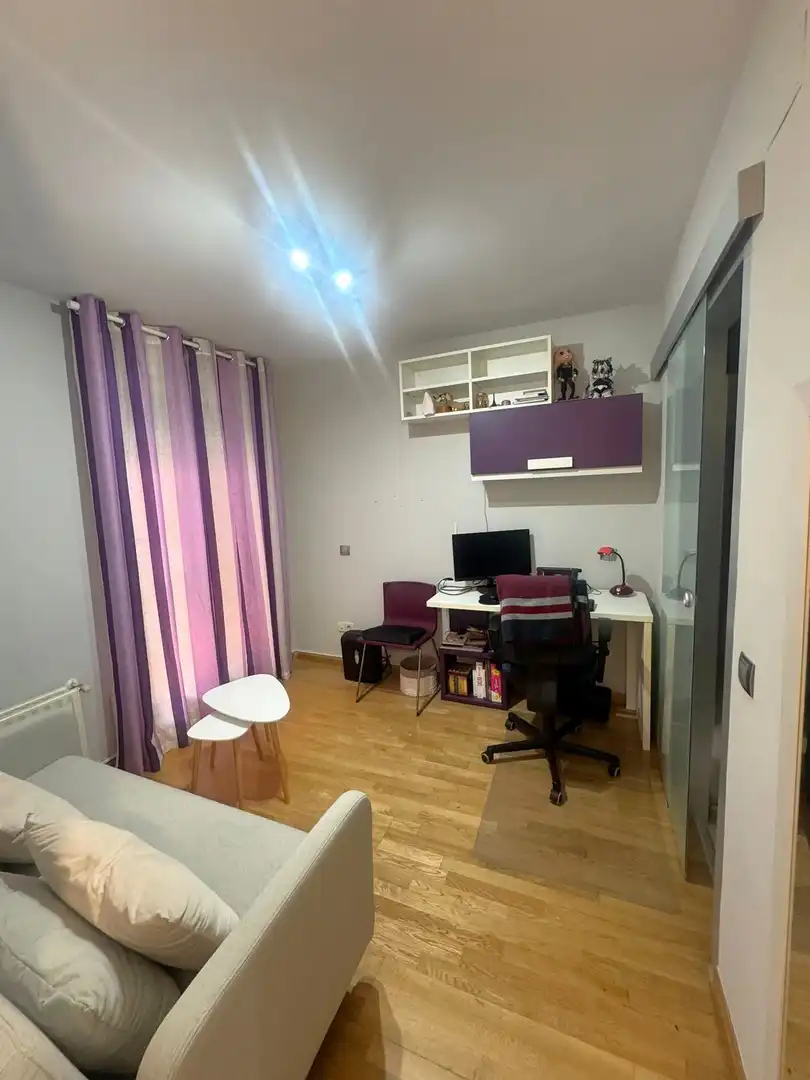 Schlafzimmer von Wohnung zum Verkauf in Madrid mit Klimaanlage, Heizung und Terrasse