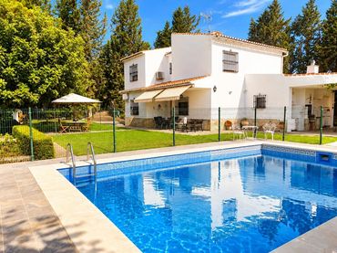 Detached house with pool for sale in Calle POLIGONO 38