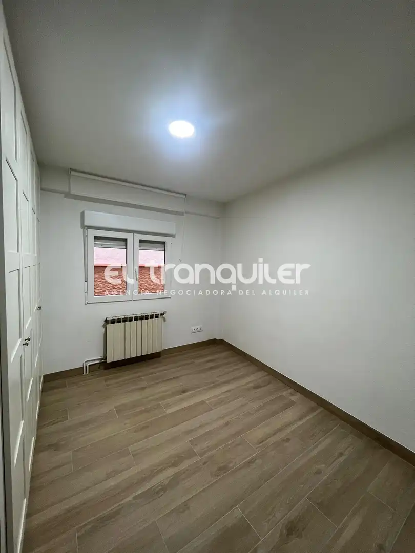 Habitación de Piso de alquiler en Madrid con Aire acondicionado, Parquet y Se aceptan mascotas