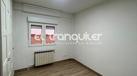 Foto 5 de Piso de alquiler en Calle Luis de la Torre, Pradolongo, Madrid Capital