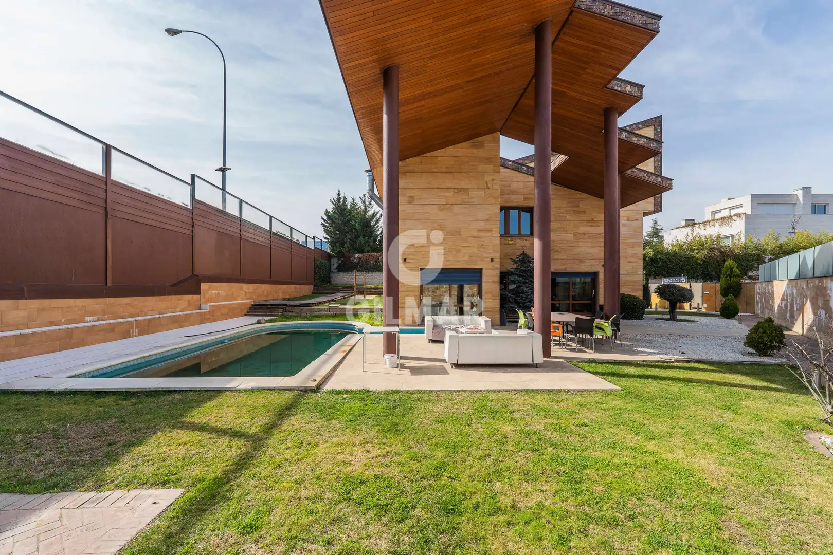 Jardín de Casa o chalet en venta en Madrid con Calefacción, Jardín privado y Piscina
